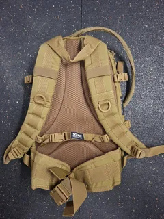 Source Assault 20L reppu, kojootti 2